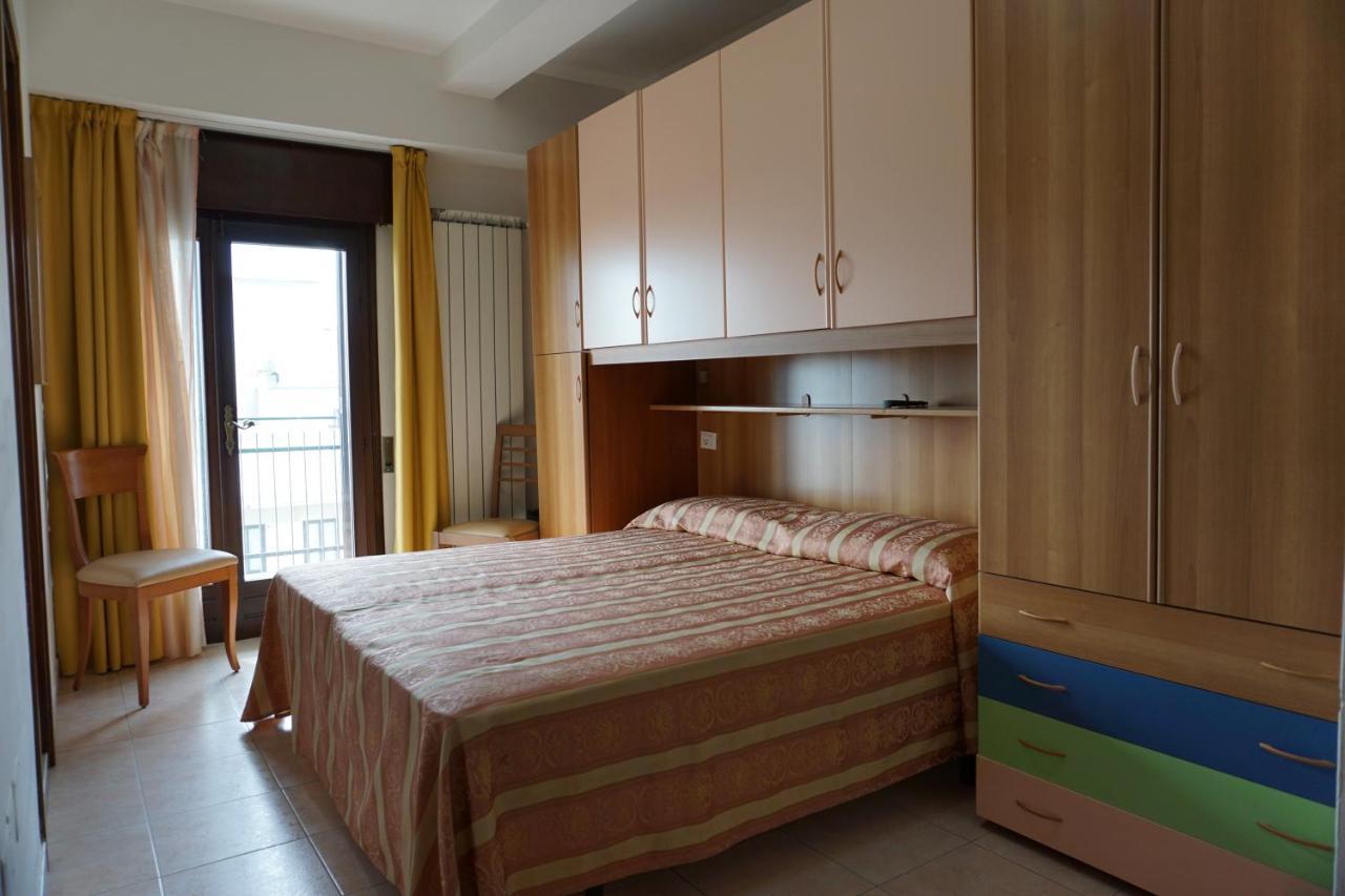 Hotel Ideal Sottomarina Esterno foto