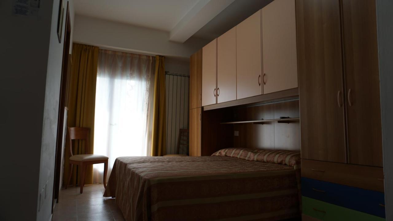 Hotel Ideal Sottomarina Esterno foto