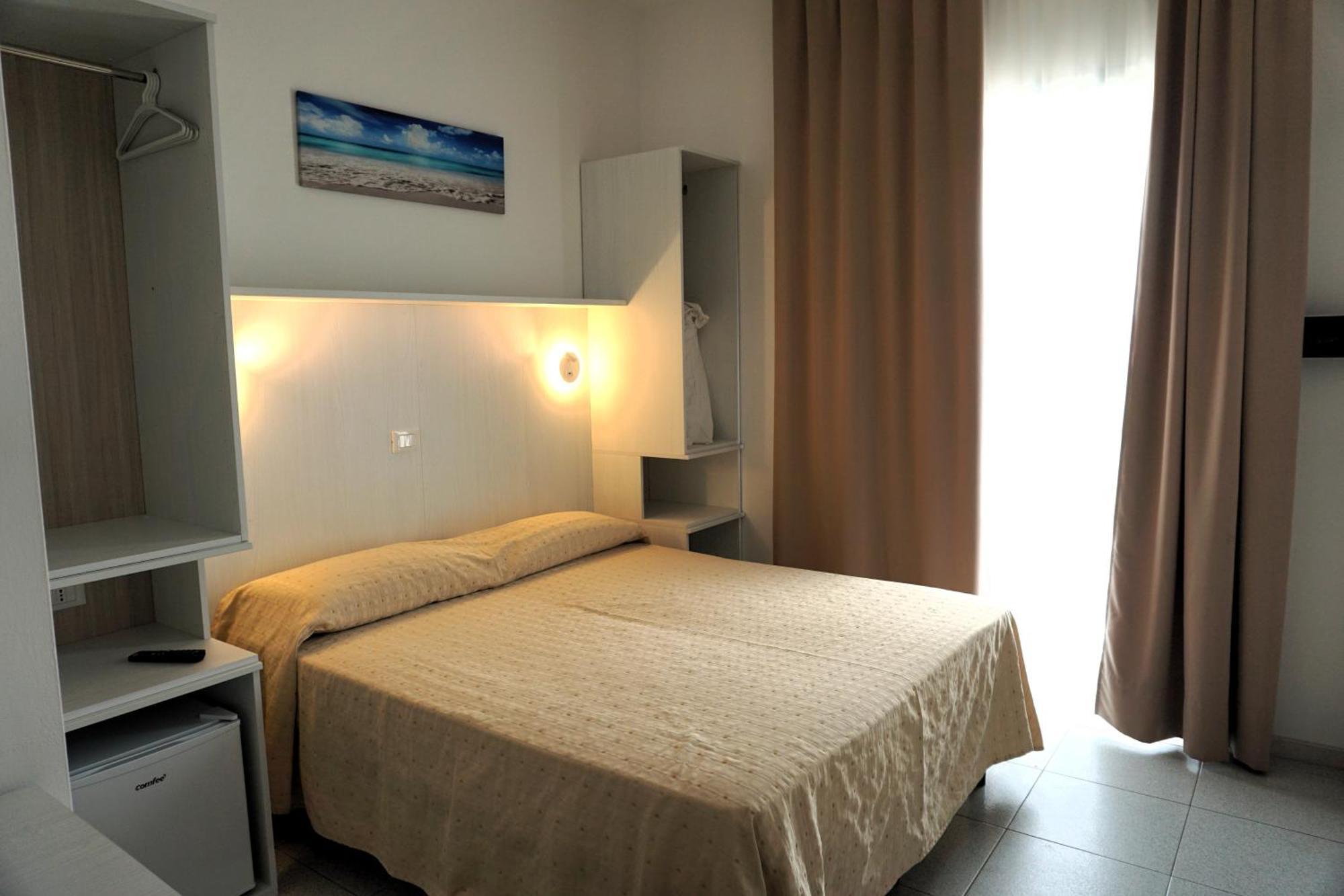 Hotel Ideal Sottomarina Esterno foto